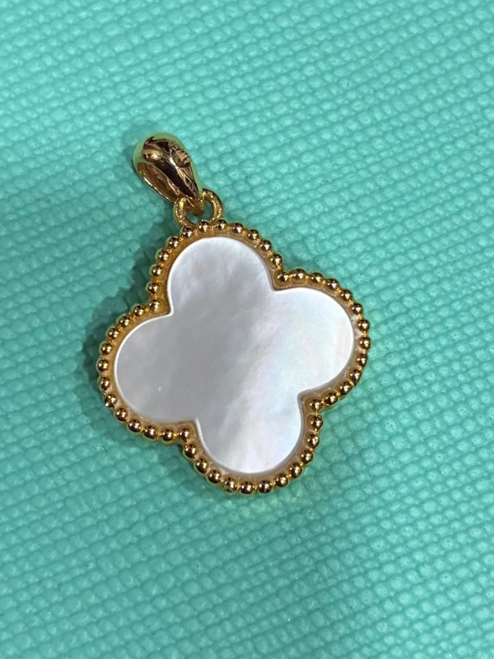 18k solid gold pendant